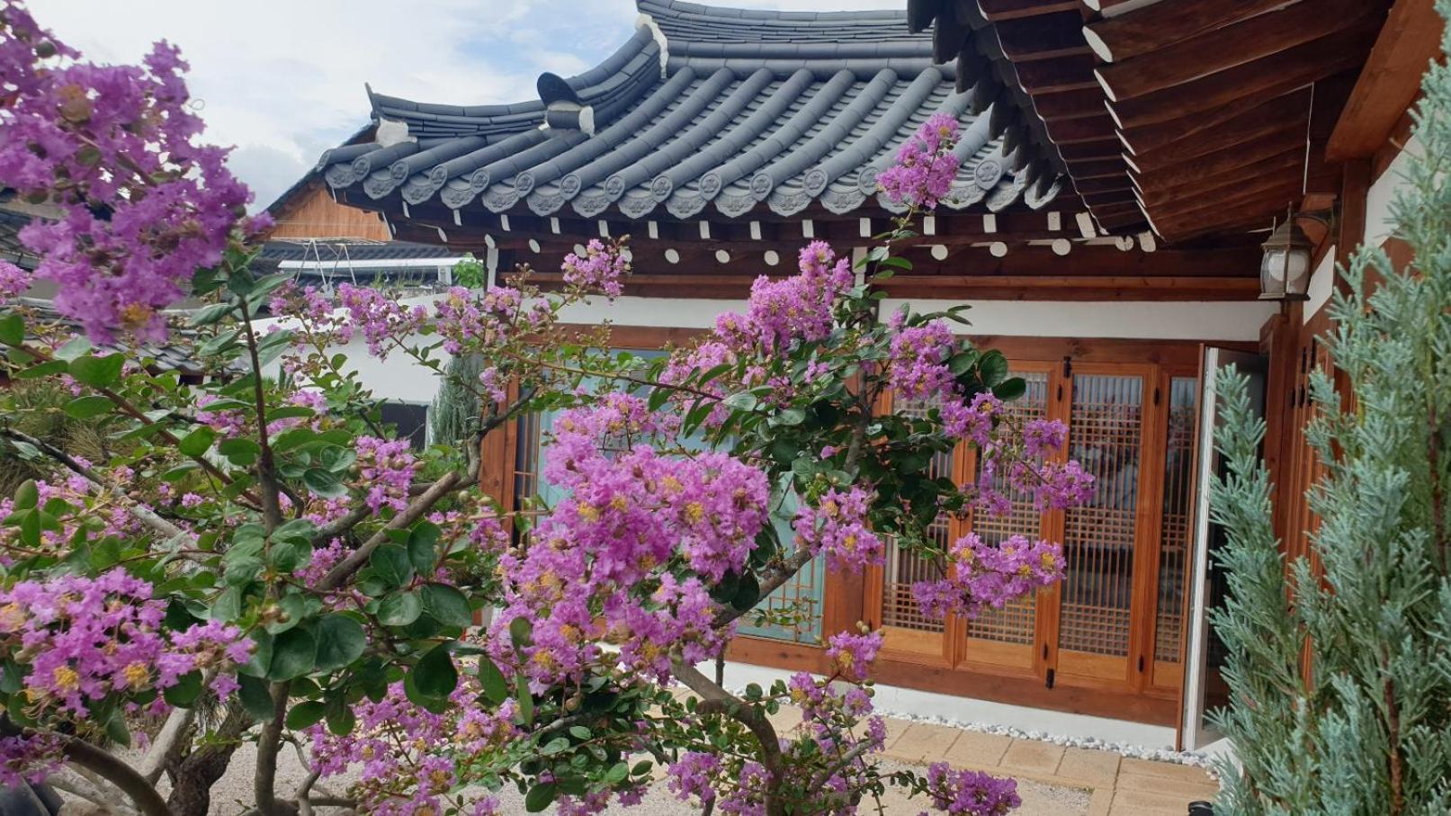 El House Hotel Gyeongju Exterior photo
